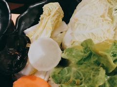 -呷哺呷哺(普陀乐购真北店)