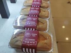 -红宝石·鲜奶小方·海派西点房(南丹店)