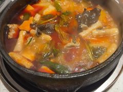 -贵府酸汤牛肉火锅·贵州老字号(飞山街店)