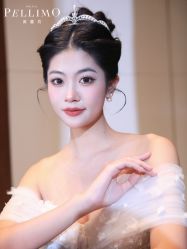 -派丽莫Pellimo原创设计婚纱品牌