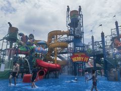 -泸州欢乐派海滩公园