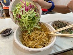 -黑八私房老北京炸酱面