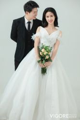 -雪中彩影婚纱摄影·微光艺术中心