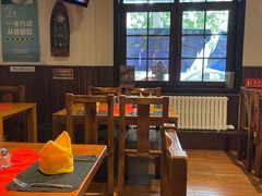 大堂-申德勒加油站餐厅(三里屯北小街店)