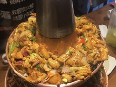 -炉小二铜锅牛蛙•川湘菜(三里屯店)