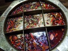 -乐山串串香老火锅(鼓楼店)