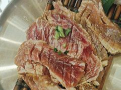 -草家酱蟹炭火烤肉店(珲春南路二店)