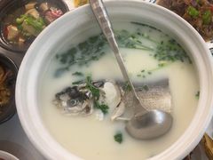 天目湖砂锅鱼头-紫藤园·天目湖大鱼头(南山竹海店)