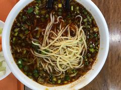 -牛一嘴·兰州牛肉面·大盘鸡(财富中心店)