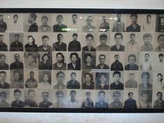 -吐斯廉屠杀博物馆