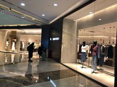 -鸿通城购物中心