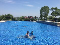 -上海滴水湖皇冠假日酒店