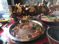 -谭鸭血老火锅(漳州路店)