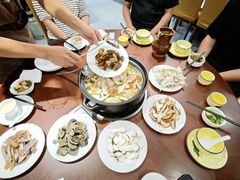 -菌之家·专业纯野生菌火锅·特色炒菌