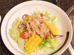 黑毛猪肉色拉-万福炭火烤肉日本料理(新街口店)