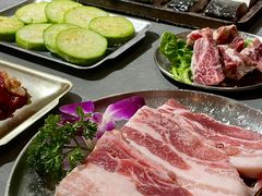 -围炉肉舍•炭烤活鳗•丹东海鲜烤肉(步行街店)