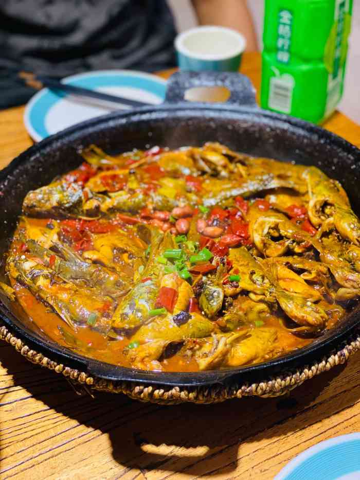 渠村鱼汤馆(振兴路店)-"不知道为什么这么多人吃.环境一般般,楼.