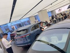 -华为智能生活馆(上海金桥国际商业广场)