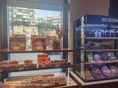 面包甜点陈列柜-巴黎贝甜(五月花广场店)