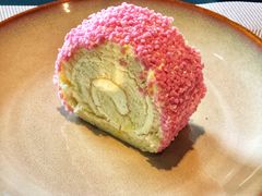 草莓白巧克力瑞士卷-上海苏宁宝丽嘉酒店·Cafe Bellagio西餐厅