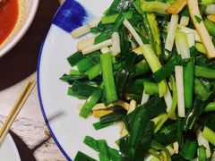 韭菜炒豆腐干-二孃鸡爪爪(东风路总店)