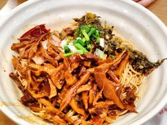-佬钱湾仔(衣裳街店)