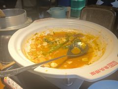 -魏铭鱼头捞饭(晋阳路店)