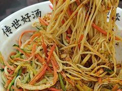 -牛一嘴·兰州牛肉面·大盘鸡(财富中心店)