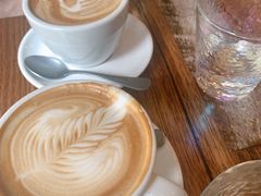 拿铁-FLOVIE FLORIST CAFE