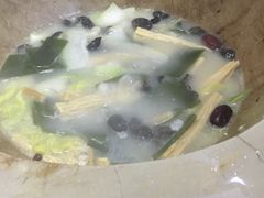 -滇香肴·云南菜蒸汽石锅鱼(云南北路店)