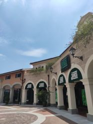 -奇幻丛林(佛罗伦萨小镇店)