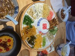 -怪噜范·老贵阳街头名小吃(汇金星力城店)