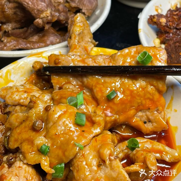 本地人都拍手叫好的这家火锅店！在重庆待了一周吃了五顿！