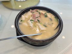 -沪华海鲜大酒楼(南汇店)