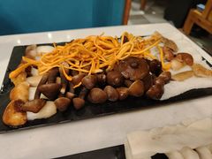 野生菌拼盘-小街猪手(团结湖店)