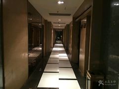-鼎记酒楼(雁南一路店)