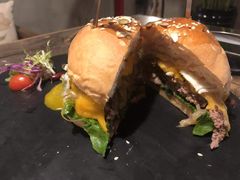 -HIGH FIVE哈福手工汉堡(桂林路店)