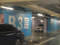 -上海来福士广场-停车场