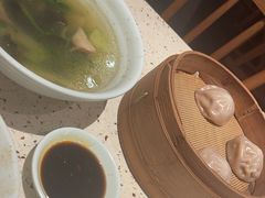 蟹黄汤包-东园小馆·早茶·淮扬小炒(水街店)