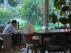 靠窗位-咖法森林·咖啡  酒吧(天河店)