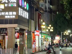 -市中心风采楼步行街
