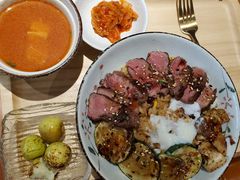 招牌牛肉poke饭-POKEE VIA&Brunch·维娅(重庆来福士店)