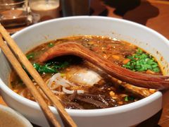 小锅米线-SHAN山(前滩太古里店)