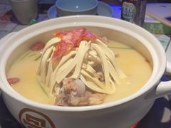 -益氣煲·筒骨砂锅火锅(安吉直营店)