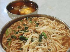 -正宗杨记普洱酸醋米线(总店)