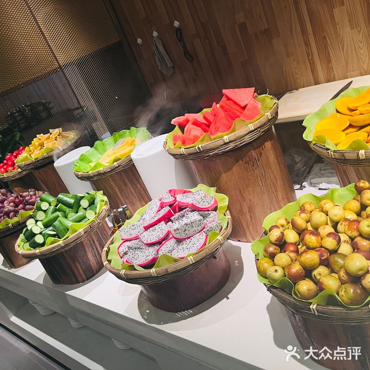 158/人 种类超多的海鲜自助餐｜现捞现煮，情侣约会好去处😽