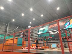 -极限PLAY运动娱乐新世界·团建派对潮玩休闲馆·室内蹦极高空游乐园