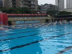 -朱毅育龙游泳俱乐部