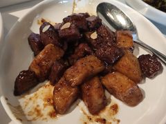 杏仁年糕牛肉-小厨娘淮扬菜(清江苏宁广场店)