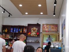 大堂-天添纸包鸡家常菜